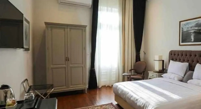 Полулюкс с балконом 1920s Boutique Hotel and Restaurants