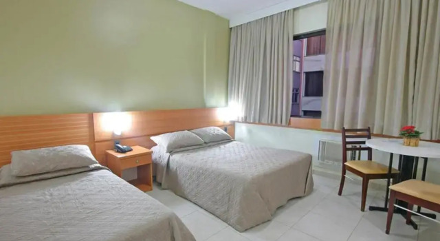 Номер Standard Malibu Palace Hotel