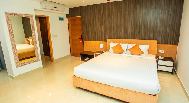 Одноместный номер Premium Royal Raj Hotel & Condominium