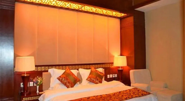 Golden Spring Hotel Lijiang, Prenota Hotel Hotel a Lijiang con parcheggio, Parcheggio
