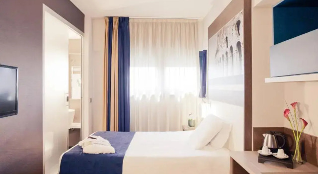 Одноместный номер Classic Mercure Roma Centro Colosseo