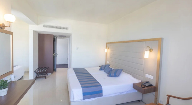 Standard Casal quarto Iliada Beach Hotel