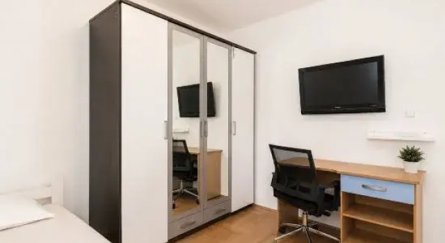 Апартаменты Modern Seaside Apartment With Balcony - Erika