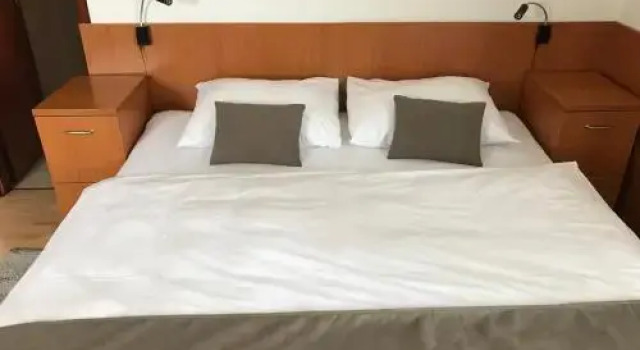 House Danica, Book Hotel  