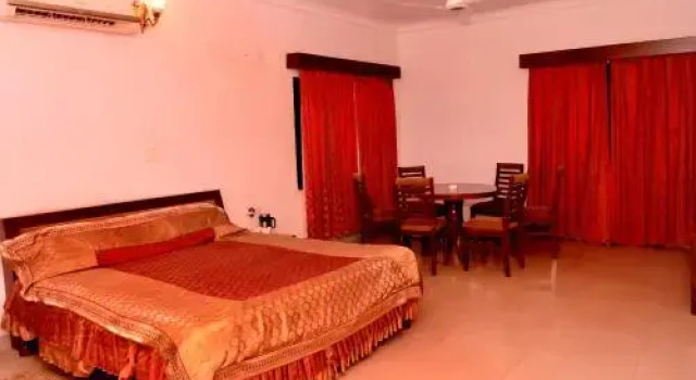 MPT Hotel Bharhut, Satna, Забронировать Отель Отели штата Мадхья-Прадеш с парковкой, Парковка