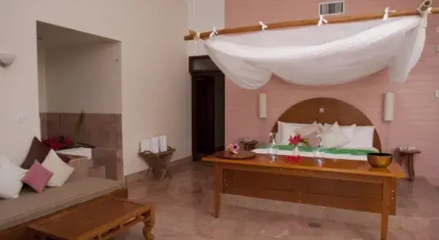 Emerald Palms Resort Hotel, Varaa Lomakeskus South Andros Bahama
