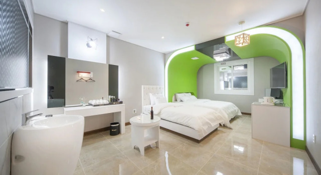 Standard Twin room Samho Hotel