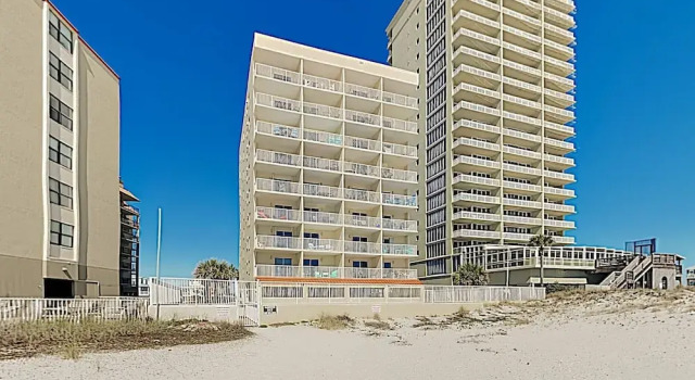 New Listing! Beachfront W/ Pool & Balcony 1 Bedroom Condo, Забронировать Апартаменты/квартира Галф-Шорс Alabama Gulf, рядом с Парк аттракционов Waterville USA