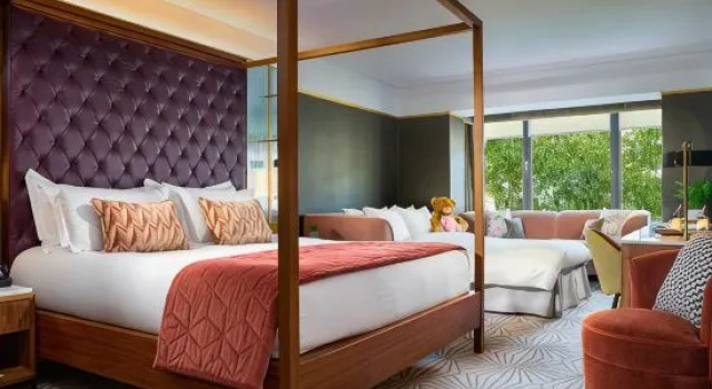 Номер Deluxe с балконом The Fitzwilliam Hotel