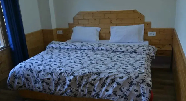 Taj Guest House, Забронировать Гостевой дом Гостевые дома Манали, Гостевой дом