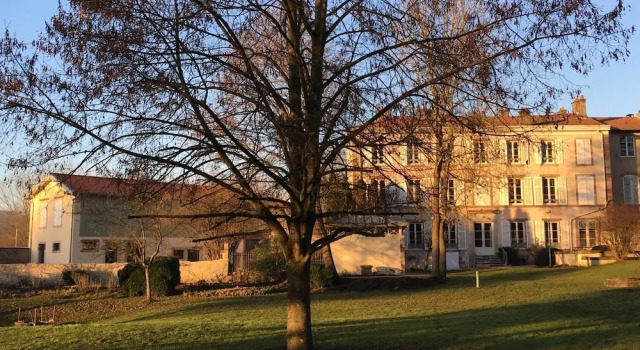 Chambre d'hôtes - Le Domaine de Roscalet, Rezerwuj Hotel  