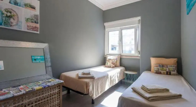 Апартаменты Apartment with 2 bedrooms in Moscavide - Lisbon