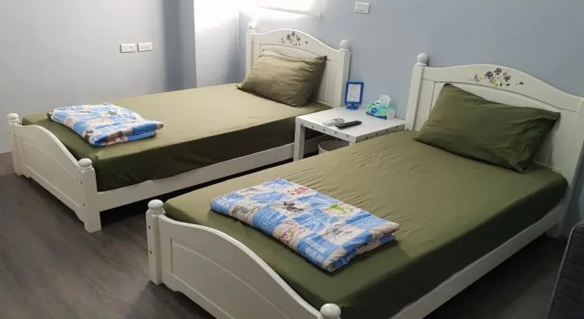 Poko B&B, Забронировать Отель «постель и завтрак» Отели в центре Магун, в центре