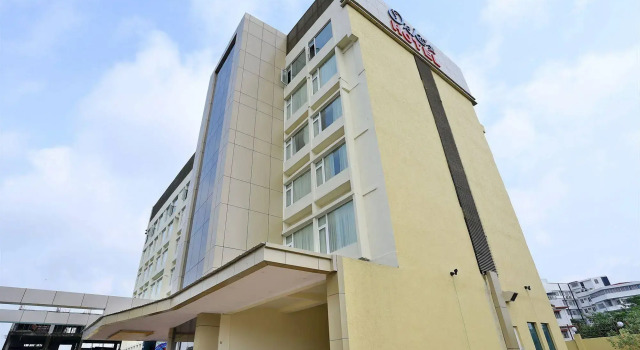 Regenta Orkos By Royal Orchid Kolkata, Buchen Sie Hotel Hotels in Westbengalen mit Pool, Schwimmbad