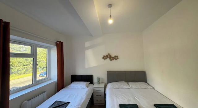 Charming Wallington Apartment With Hot Tub, Rezervați Apartament Wallington Londra Mare