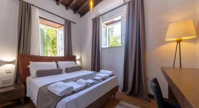 La Regina Veneziana Guest House & Cafe, Rezervați Pensiune Famagusta Famagusta