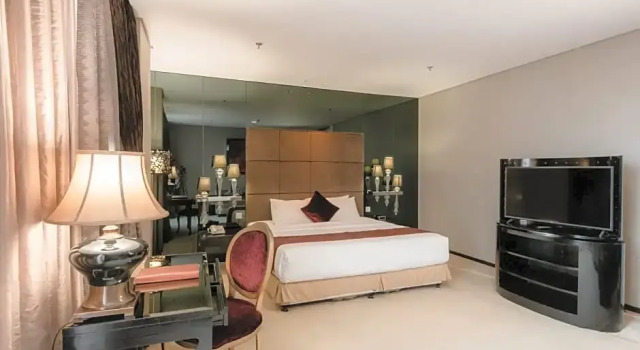 Junior-Suite Amaroossa Hotel Bandung Indonesia