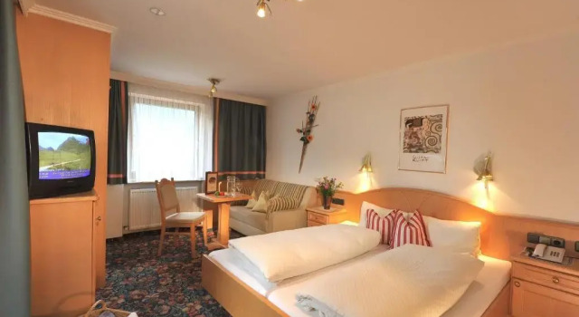 Двухместный номер Standard с балконом HUBERs Boutiquehotel