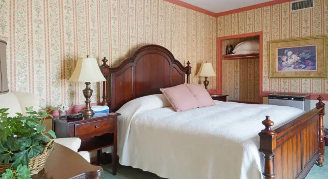 Двухместный номер Superior Strasburg Village Inn