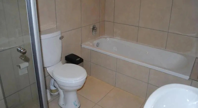 Люкс Deluxe 6 on Morris Guest Lodge