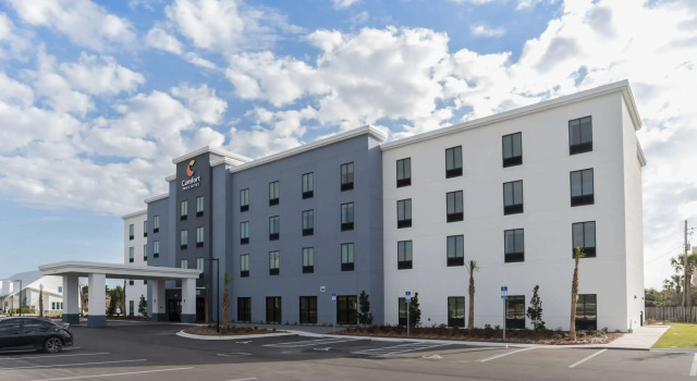 Comfort Inn & Suites Panama City Beach - Pier Park Area, Rezerwuj Hotel Hotele w Panhandle Florida z basenem, Basen