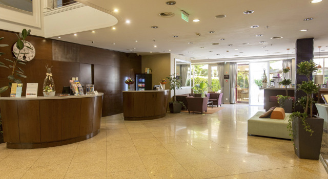 Lions Garden Hotel