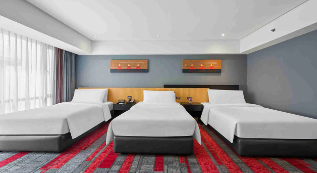 Трёхместный номер Grand Deluxe BelAire Bangkok Sukhumvit