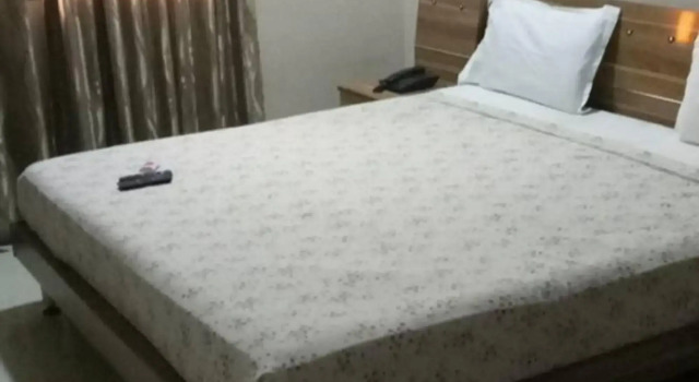 Nakshatra Comforts by OYO Rooms, Buchen Sie Hotel Gadag Karnataka