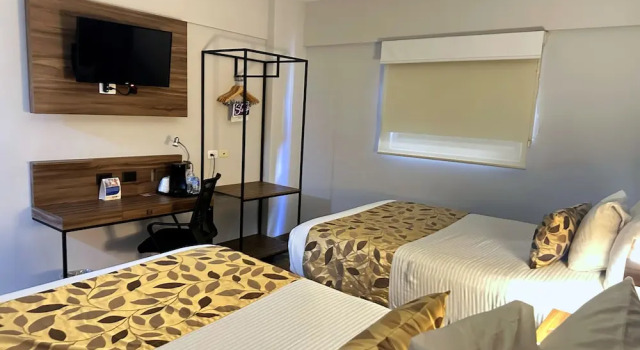 Четырёхместный номер Standard Sleep Inn Mazatlan