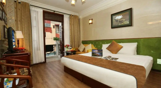 Полулюкс Hanoi Golden Lotus Hotel & Spa