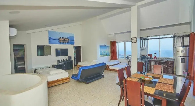 Семейные апартаменты с балконом и с видом на море Apartamentos Bacanos