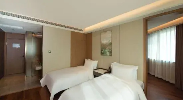 Люкс Shengli Shiyou Plaza Hotel Jinan