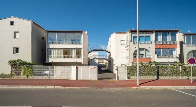 Apartment in Agde Near Beach & Heated Pool, Rezervovat Apartmán Hotely v Canal du Midi s bazénem, Bazén