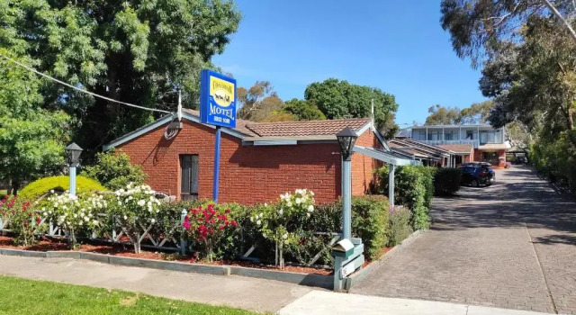 Coachman Motel and Holiday Units, Book Motel Cowes Phillip Island