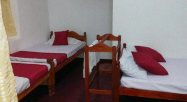 Colonial Inn