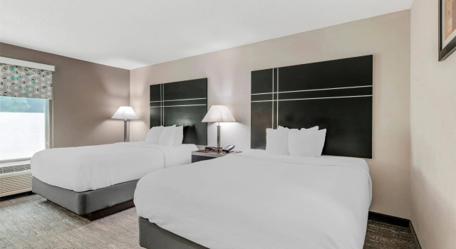 Четырёхместный номер Standard Quality Inn & Suites Union City - Atlanta South