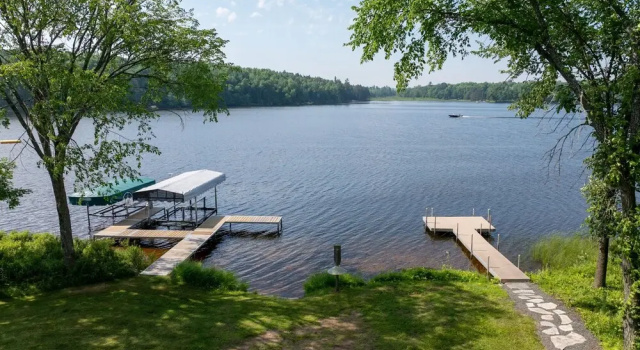 Коттедж The Namakagon Lakehouse 4 Bedroom Home
