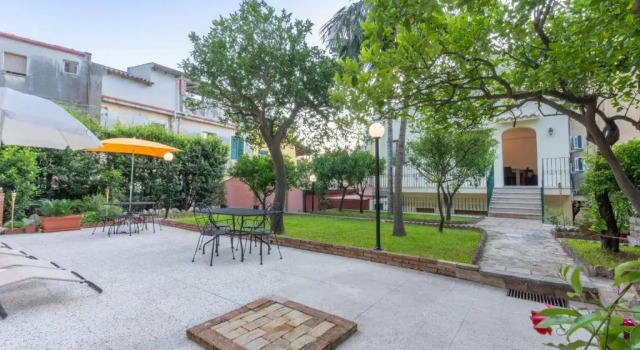 Апартаменты Villa Valverde Apartments e B&B