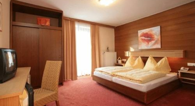 Aparthotel Krone, Rezerwuj Apartamentowiec hotelowy Zell am See 