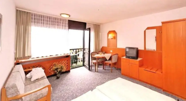 Almberg, Prenota Hotel Philippsreut Foresta Bavarese