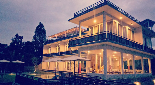 Atres Sari Resort