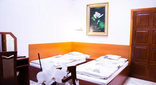 Huli Panzio, Rezervovat Hotel Hotely v Košický kraj s parkováním, Parkování