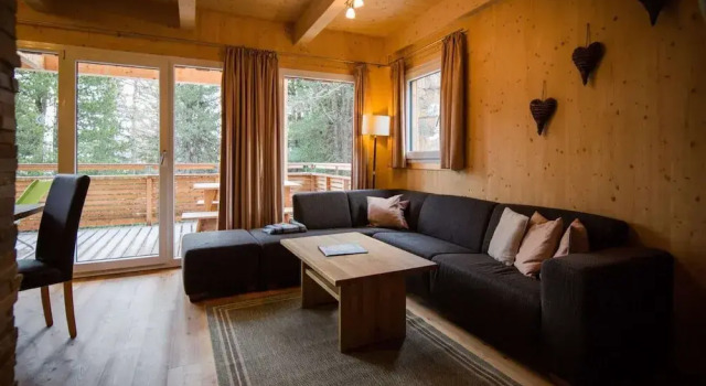 Lavish Chalet With Finnish Sauna, Забронировать Шале Отели Туррахер-Хёэ с парковкой, рядом с Горнолыжный подъемник Оттифантенлифт, Парковка
