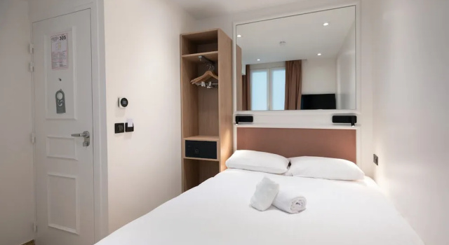Номер Standard HOTEL AU COEUR DES ARTS ET METIERS