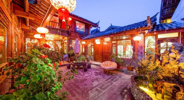 Cloud Boutique Resort - Naxi Style Shop, Забронировать Курортный отель Лицзян Юньнань, рядом с Улица Сквер-стрит Древнего города Даянь