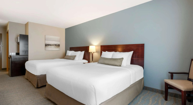 Четырёхместный люкс Best Western Rocky Mountain House Inn & Suites