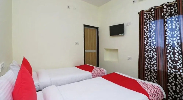 OYO 16690 Namo Buddha Hotel, Varaa Hotelli Hotellit Bodhgaya aamiaisella, Aamiainen