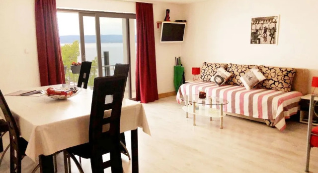 Abuelas Beach House, Забронировать Отель Джардула Башка-Вода