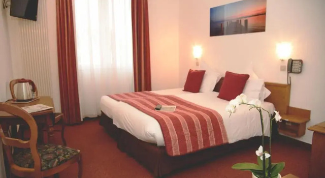 Двухместный номер Comfort Hôtel Deybach
