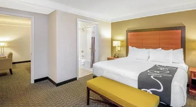 Номер Standard La Quinta Inn & Suites by Wyndham San Antonio at the RIM